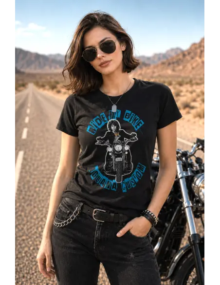 WOMEN'S SURPRISE T-SHIRT FROM THE T-SHIRT CLUB