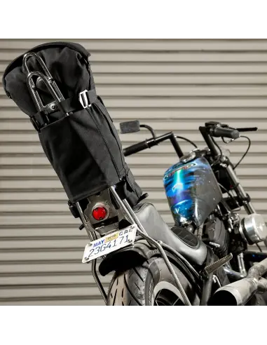 Bolsa Biltwell EXFIL-32 preta para Sissy Bar | Iguana Custom