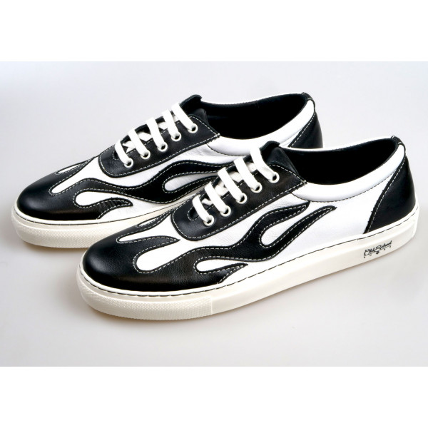OLD SCHOOL LLAMAS BLACK AND WHITE SNEAKERS - MADE IN SPAIN
