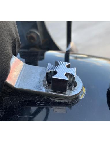 Comprar Pack Tornillo Cruz Cromo Y Hembra Para Asiento De Harley Davidso a precio de oferta