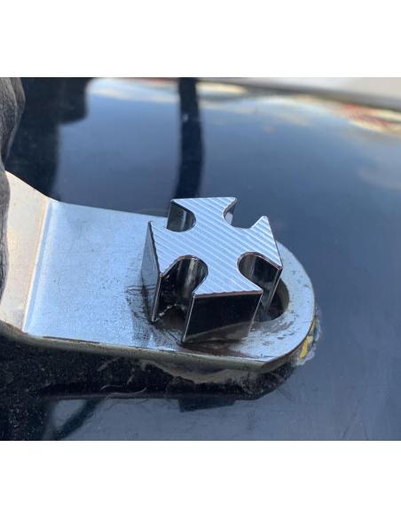 PACOTE DE PARAFUSOS CRUZADOS CROMADOS E FEMININOS PARA ASSENTO DAVIDSO HARLEY