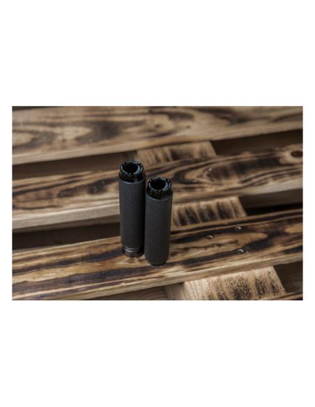 CUFFS ROUGH CRAFTS KNURLED RUBBER BLACK HD