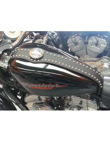 Comprar Cubre Deposito Cuero Con Tachuelas Sportster a precio de oferta