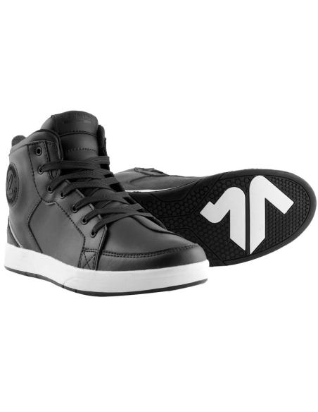 Acquista Scarpe in Pelle Omologate Vquattro Twin Nere a prezzo scontato