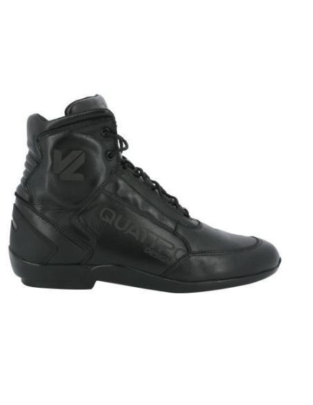 Acquista Scarpe V'Quattro Daryl Nere Omologate a prezzo scontato