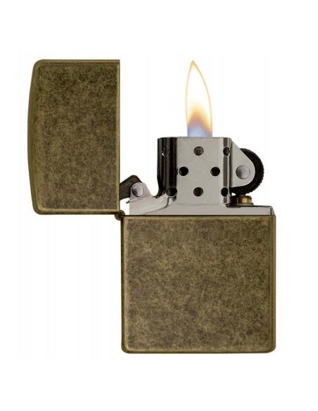 BRIQUET ZIPPO EN LAITON VIEILLI