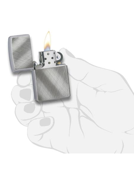 BRIQUET CHROME BROSSÉ EN DIAGONAUX ZIPPO