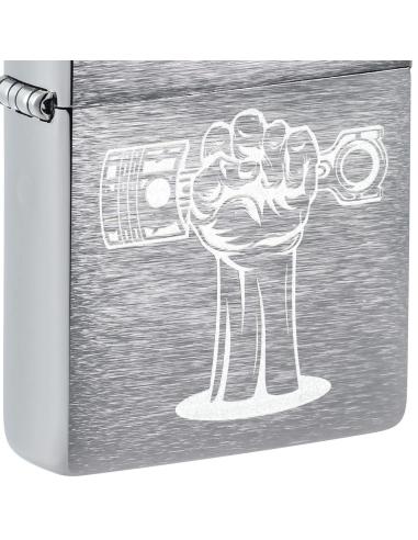 Comprar Mechero Cromo Zippo Con Diseño De Mano Y Pistón a precio de oferta