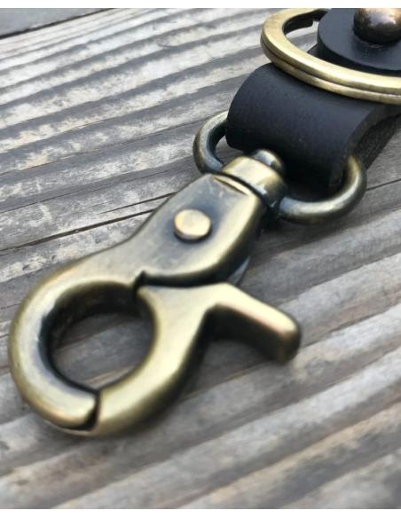 PORTE-CLÉS EN CUIR NOIR AVEC FINITION OR ANTIQUE
