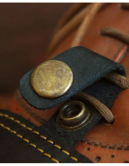 Acquista Protezione Calzature Classic in Pelle Nera Trip Machine a prezzo scontato