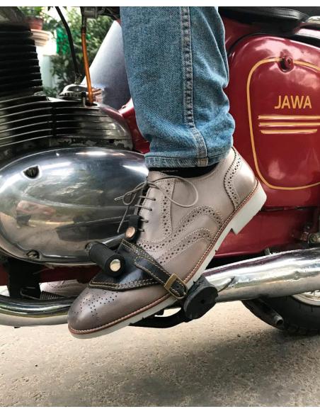 PROTECTEUR DE CHAUSSURES EN CUIR NOIR CLASSIC TRIP MACHINE