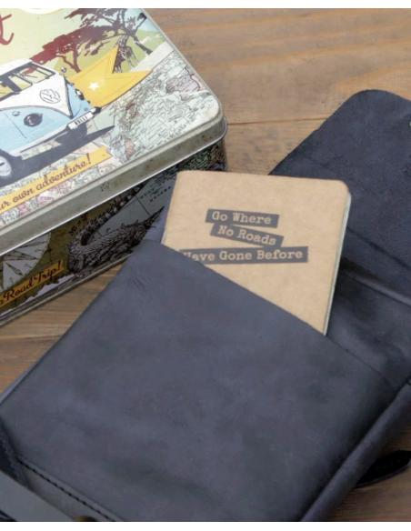 TRIP MACHINE BLACK LEATHER THIGH BAG