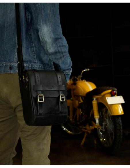 BLACK LEATHER TANK AND TAIL BAG WITH MAGNETS TRIP MACHINE