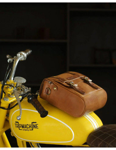 BROWN TAN LEATHER TANK AND TAIL BAG WITH MAGNETS TRIP MACHINE