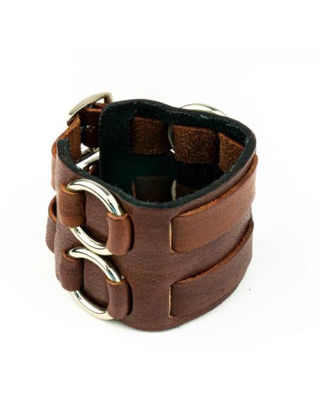 BROWN LEATHER BRACELET WITH DOUBLE BUCKLE OF 25 CM.
