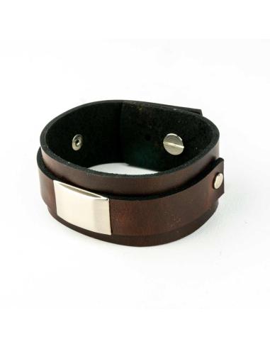 BRACELET EN CUIR BRUN RÉGLABLE 24 X 3 CM.