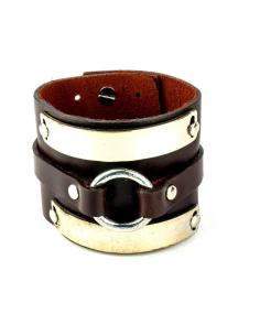 BRACELET EN CUIR BRUN AVEC DÉTAILS CHROMÉS