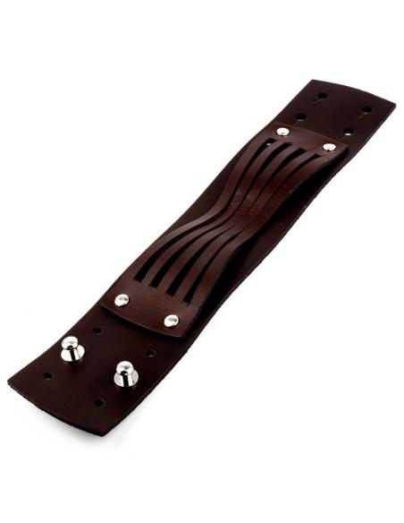 BRACELET EN CUIR MARRON 24X5 CM. AVEC 5 LANIÈRES DÉCORATIVES