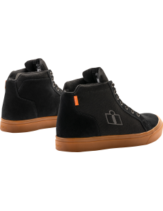 Icon Carga Black Sneakers With Brown Sole 2