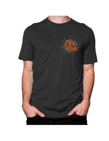 Comprar Camiseta Disfrutando A Lo Grande Masculina a precio de oferta