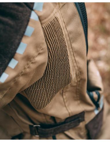 Comprar Chaqueta By City Emirates Beig a precio de oferta