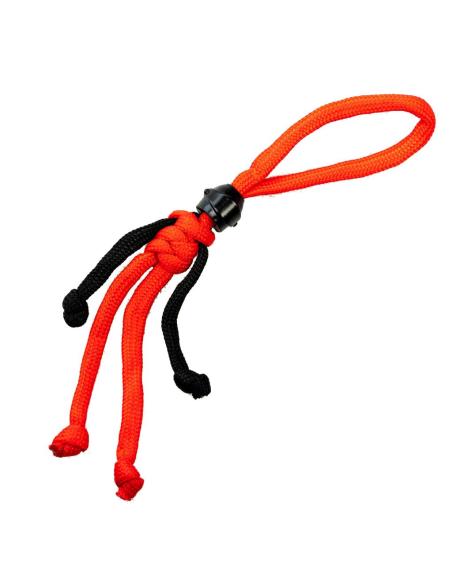 Comprar Llavero Biker Buddy De Cuerda Roja De Paracaidas Con Casco Negro a precio de oferta