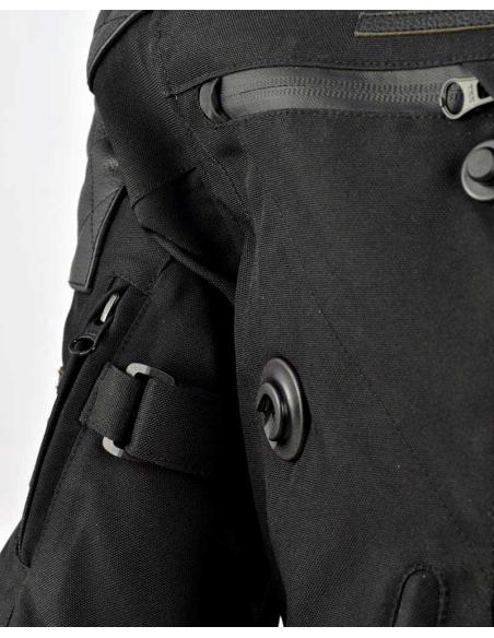 Acquista Giacca Moto Wild Man: Durabilità e Stile con Tecnologia Cordura a Prezzo Scontato