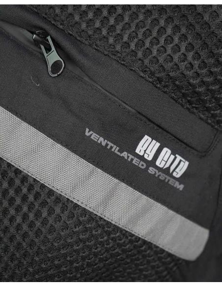 Compra Giacca Moto Huracán Man: Ventilazione e Sicurezza per il Motociclista a prezzo scontato