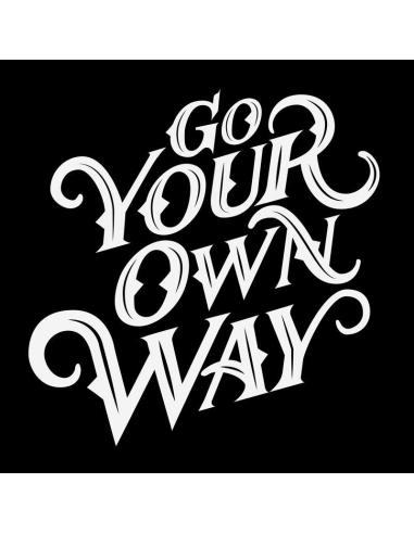GO YOUR OWN WAY PARA HOMEM EM PRETO BY BETTER DAYS