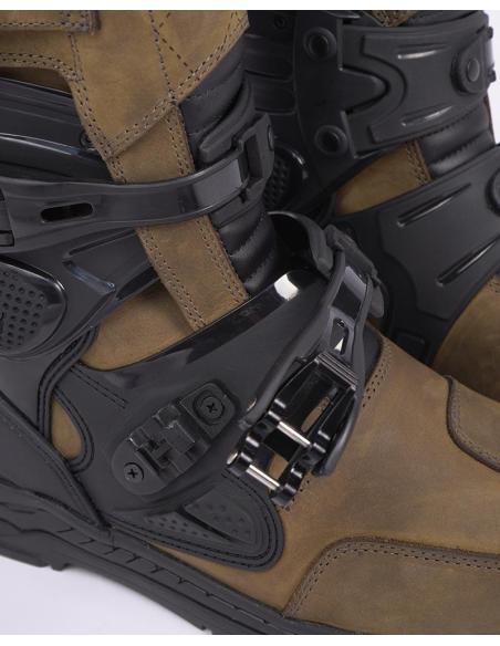 Acquista Stivali By City Off Road Marroni a prezzo scontato