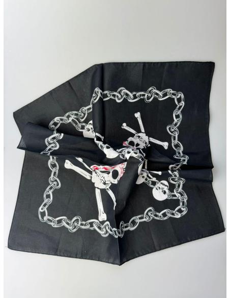 LENÇO BANDANA DE CRÂNIOS E CORRENTES