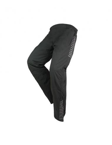 MOTORCYCLE OVER-PANTS: PROTECTION AND COMFORT AGAINST RAIN AND COLD