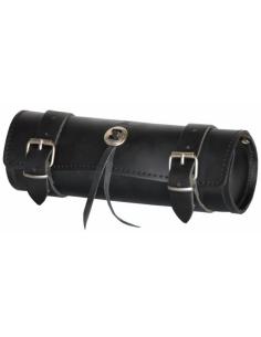 SMALL BASIC BLACK LEATHER ROLL WITH CONCHO
