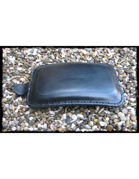 Comprar Taco Con Ventosas Negro Artesanal 26X16Cm a precio de oferta