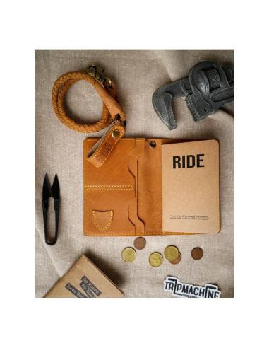 LEATHER EXPLORER VINTAGE TAN WALLET BY TRIP MACHINE