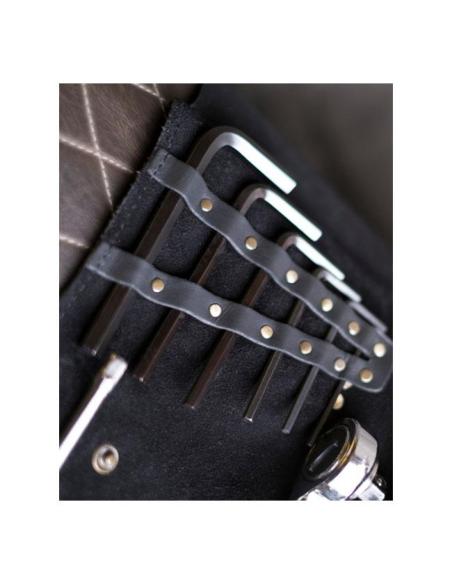 BOLSA DE FERRAMENTAS EM ROLO DE COURO PRETO PARA MOTO - TRIP MACHINE