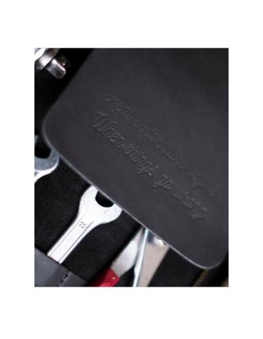 BOLSA DE FERRAMENTAS EM ROLO DE COURO PRETO PARA MOTO - TRIP MACHINE