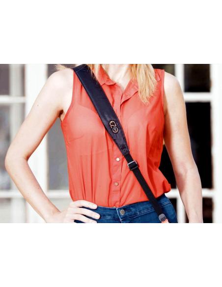 Comprar Correa Porta Cascos Con Cierre Micrométrico Ez-Go Ajustable Manos Libres a precio de oferta
