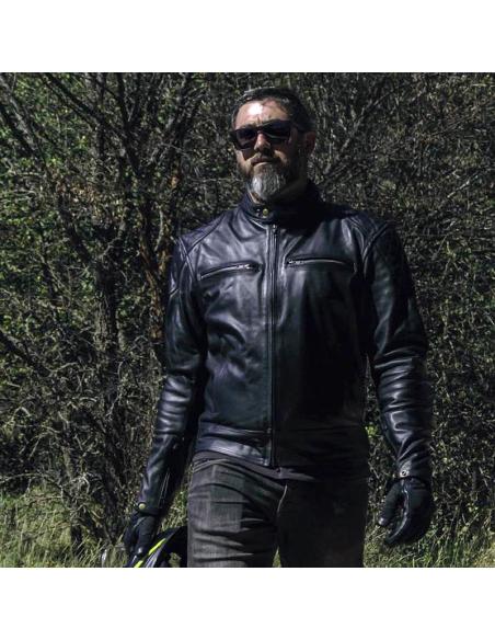 VESTE EN CUIR NOIRE RACE 2 DE MOORE – STYLE, PROTECTION ET FONCTIONNALITÉ