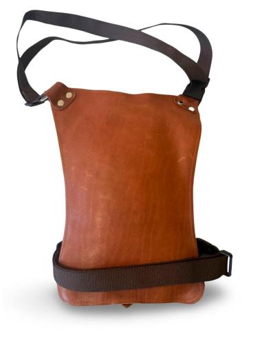 Comprar Bolsa De Pierna De Piel Marrón Con Solapa Lisa Hecha A Mano En España a precio de oferta