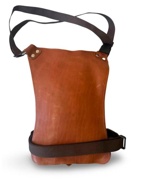 Comprar Bolsa De Pierna De Piel Marrón Con Solapa Lisa Hecha A Mano En España a precio de oferta