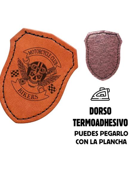 Patch Escudo Personalizável em Couro Sintético Castanho com Dorso Termocolante | Iguana Custom