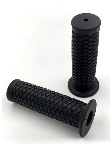 BLACK IGUANASKIN RUBBER FISTS-22MM-ICC
